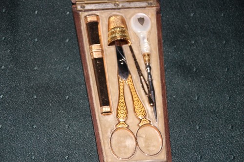 Necessaire 750 gold - necessaire,