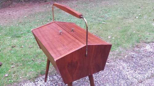 Teakholz nähkasten 60er x - teakholz,
